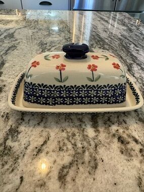 Polish pottery butter dish